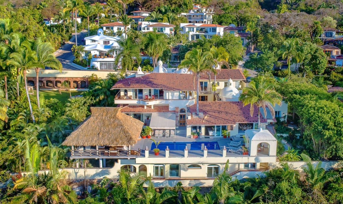 Casa Peregrina — luxury villa photo 1