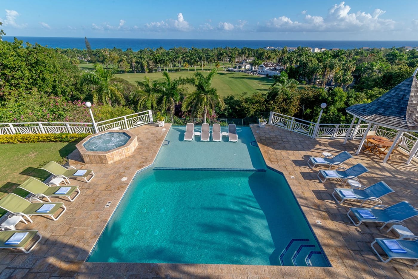 Fairway Manor - Image 1