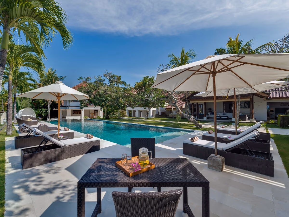 Villa Manis — luxury villa photo 1