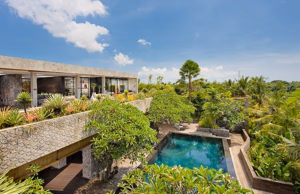 Villa Mana — luxury villa photo 1