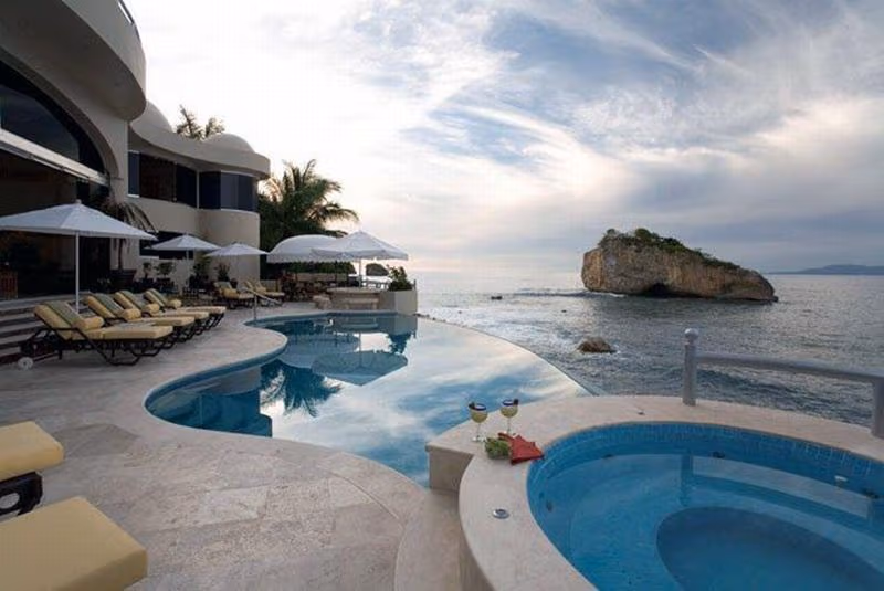 Villa Paraiso — luxury villa photo 1