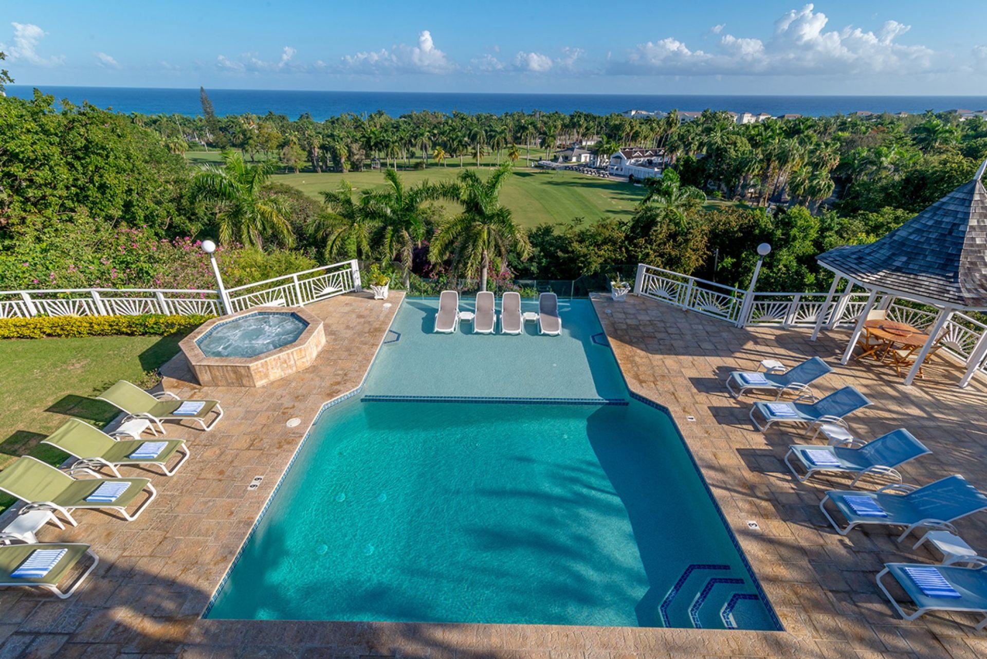 Fairway Manor - Image 1