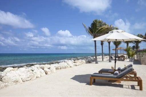 Villa Nandana Bahamas — luxury villa photo 1