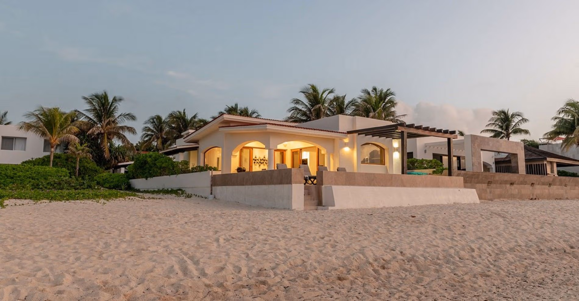 Villa Karlita — luxury villa photo 1
