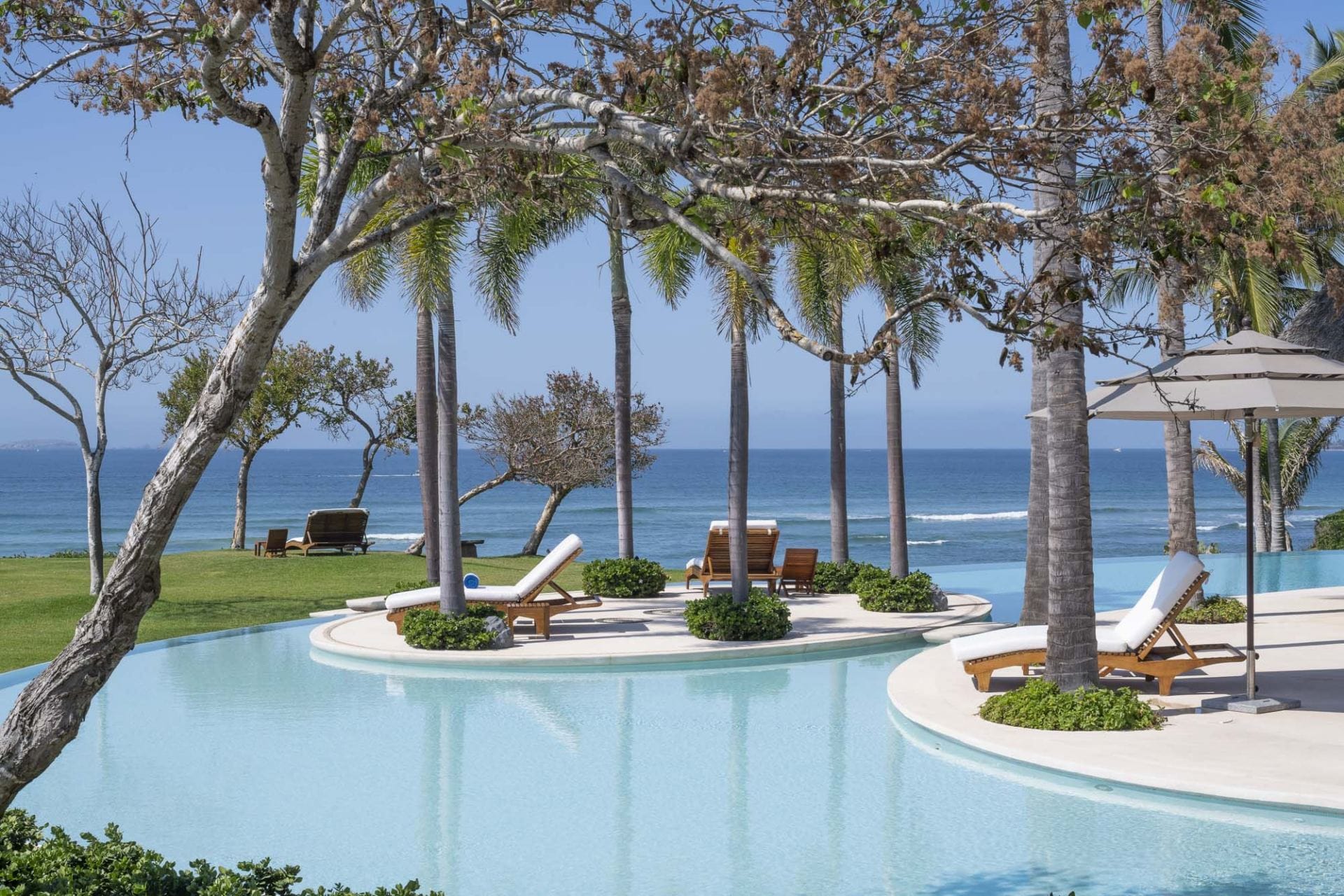 Casa Tres Soles — luxury villa photo 1