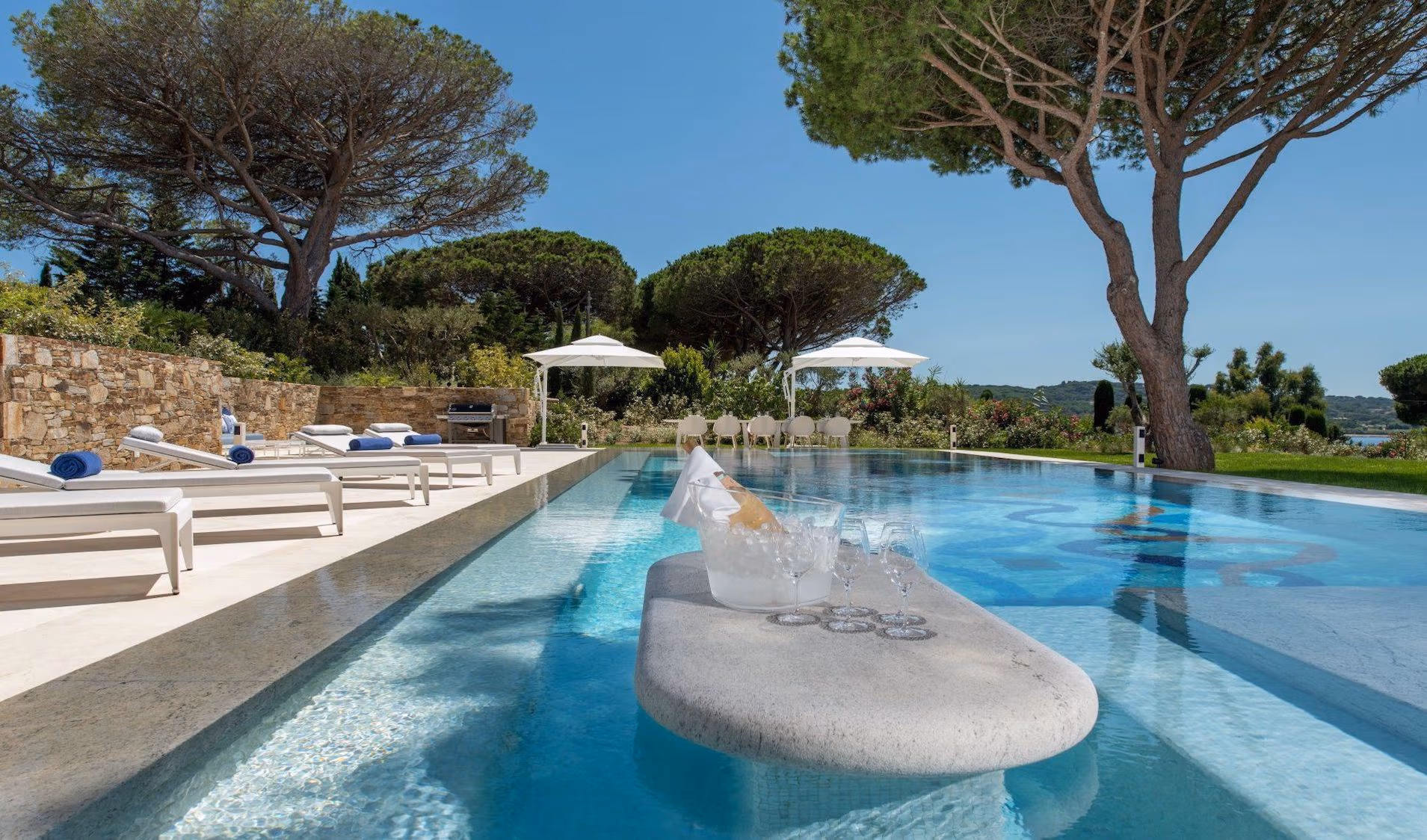 Villa Canoubwest — luxury villa photo 1