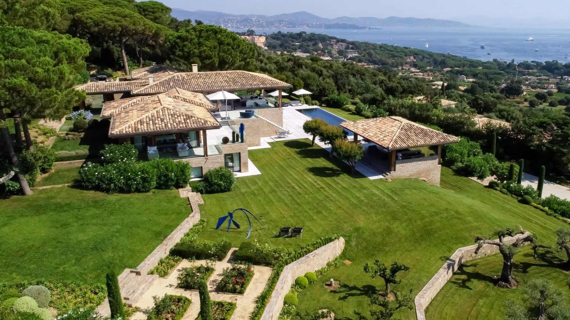 Villa Poa — luxury villa photo 1