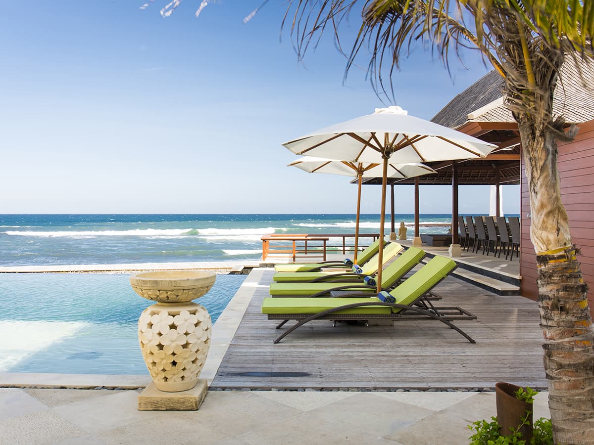 Bayu Gita Beach Front — luxury villa photo 1