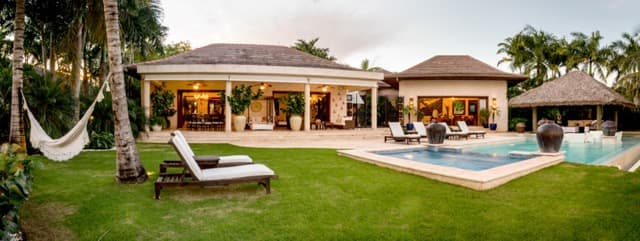 Palmas Elegance — luxury villa photo 1