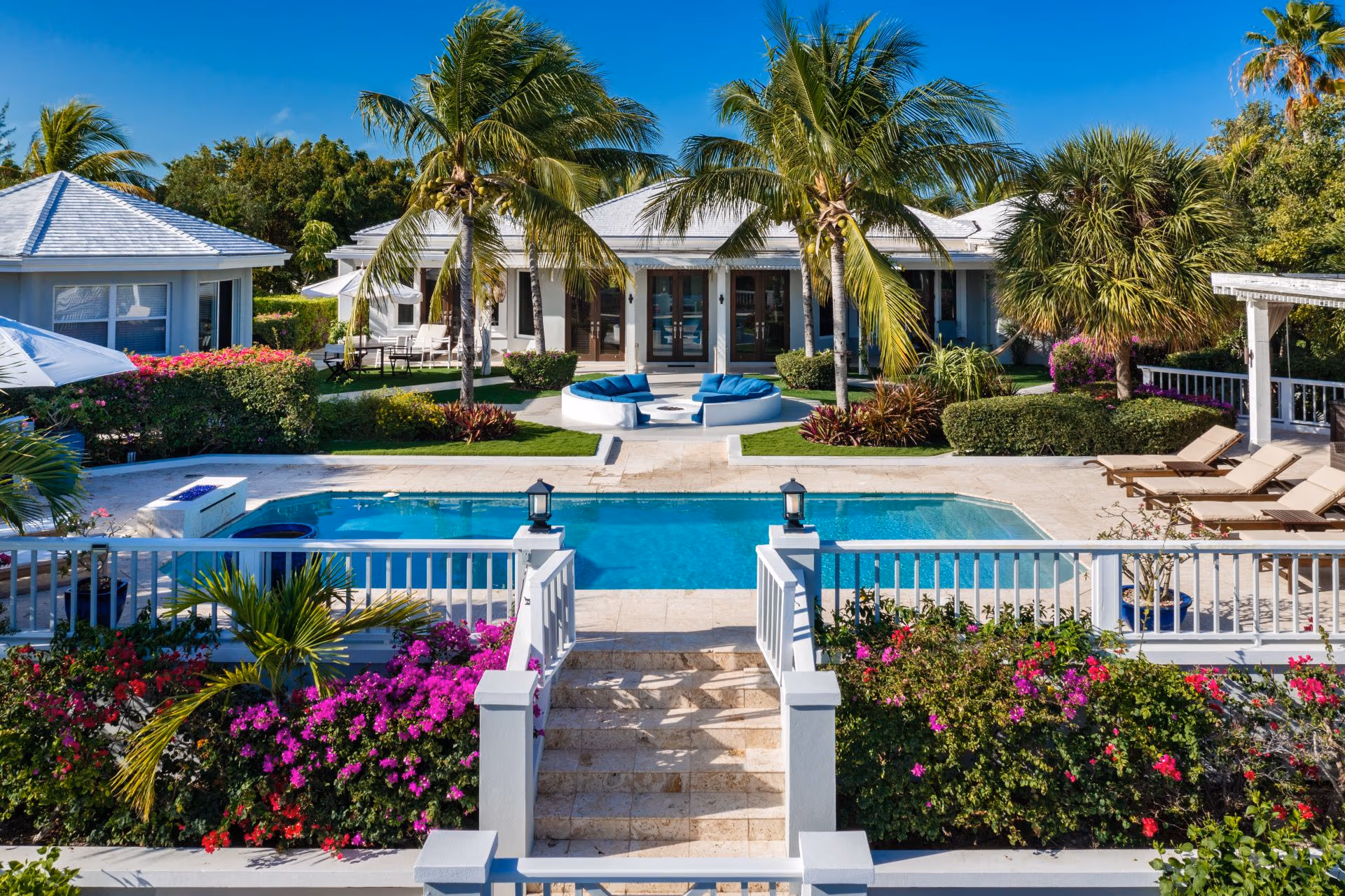 Below Deck Villa — luxury villa photo 1