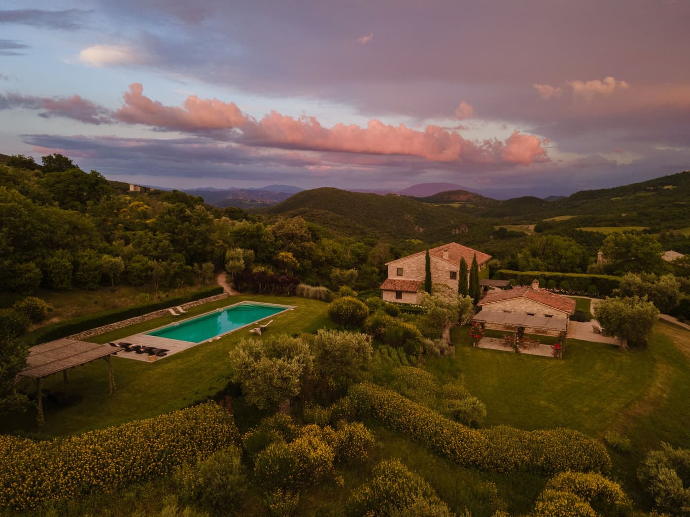 Villa Caminata — luxury villa photo 1