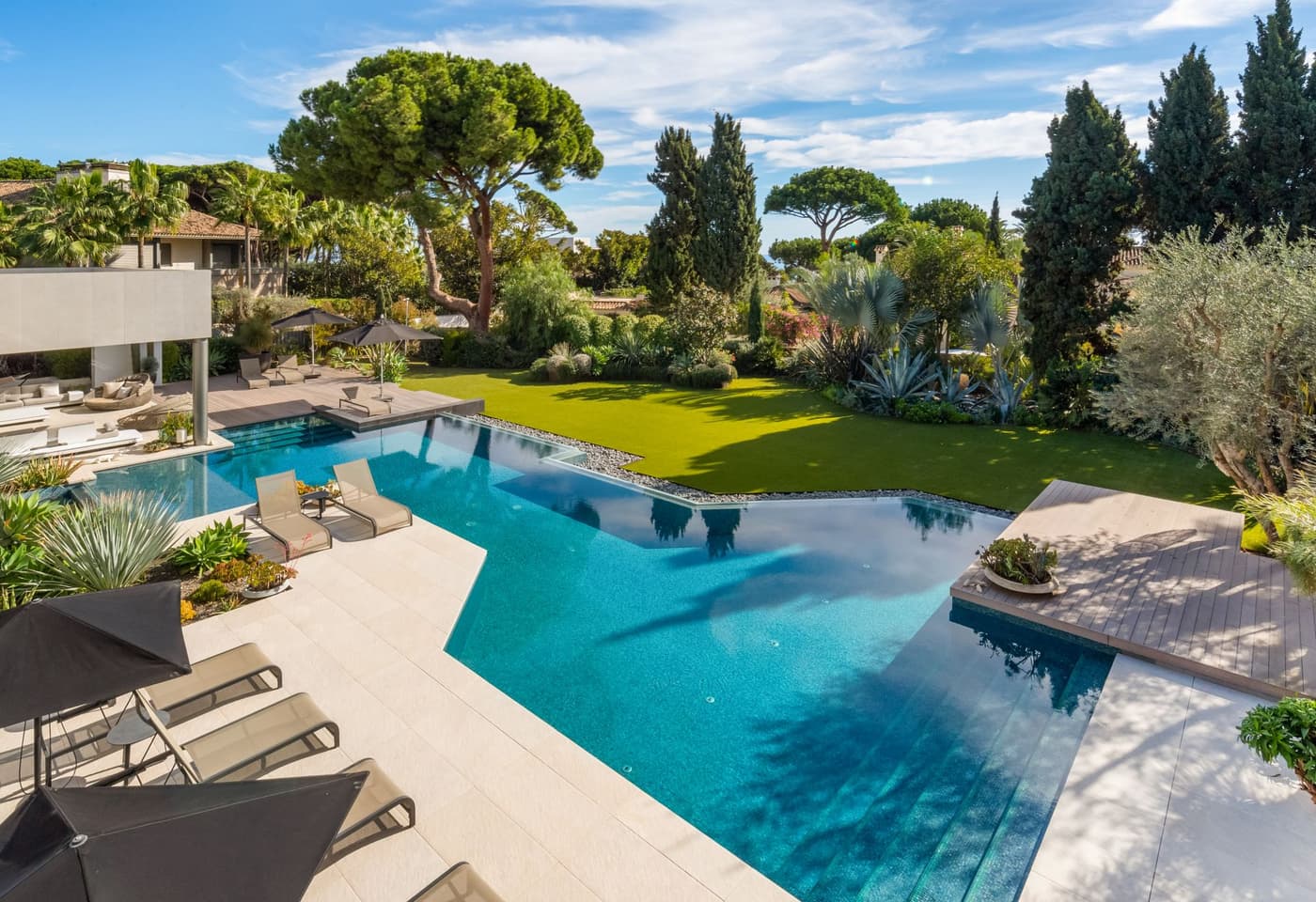 Savannah Golden Villa — luxury villa photo 1