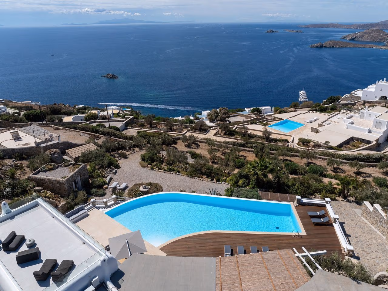 Alia Villa — luxury villa photo 1