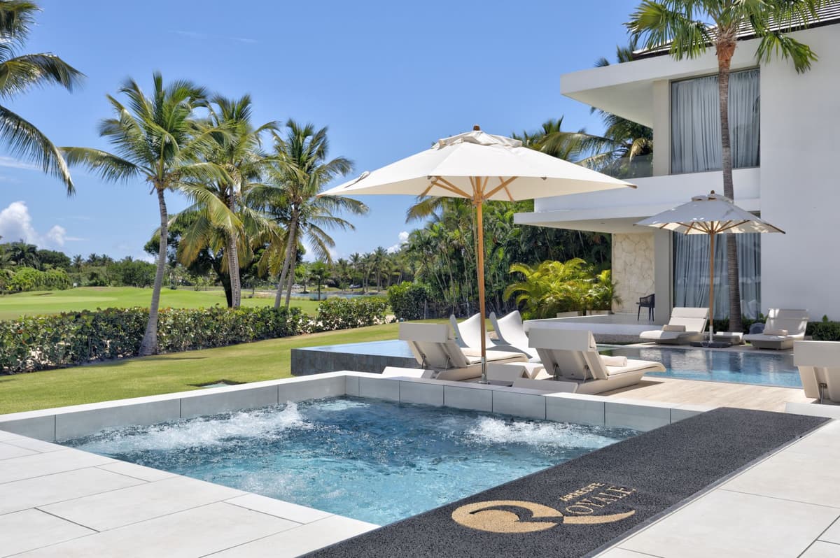 Villa Arrecife Royale — luxury villa photo 1